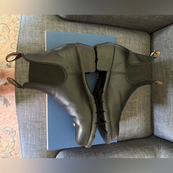 Blundstone #1671 Black Chelsea Heeled Leather Boots size EU 40 (US womens 9.5) - Picture 6 of 15